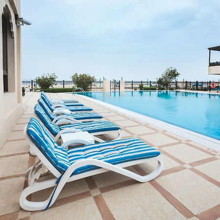 Roda Beach Resort Дубай Екстериор снимка